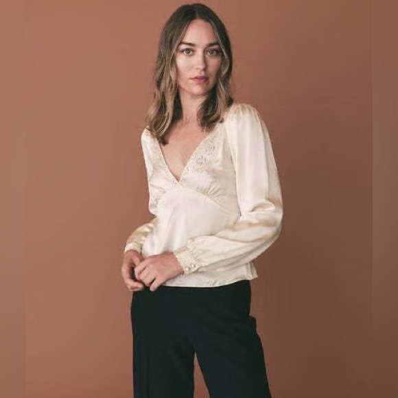 Doen Heirloom Freyda Silk Top - Picture 8 of 8